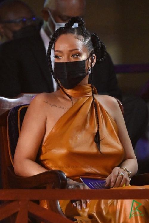 Издание The Academy: Рианна Беременна от Asap Rocky. 05