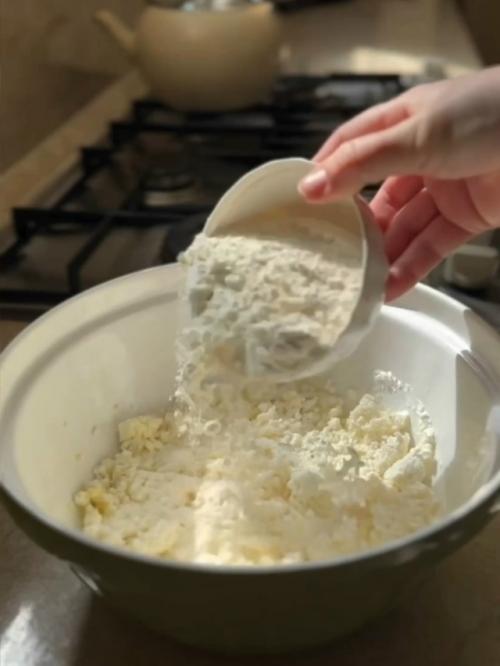 Шикарные пышные сырники, от которых ваши дети точно не смогут оторваться! 
