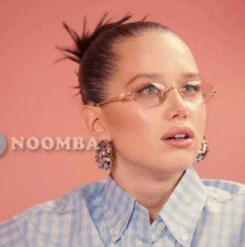 Таким образом, если кому интересно, Лепс целуется сочно и лепсовидно.  