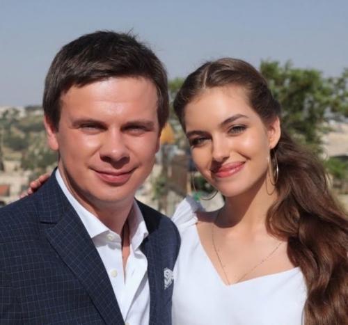 Дмитрий комаров и Александра кучеренко! 02