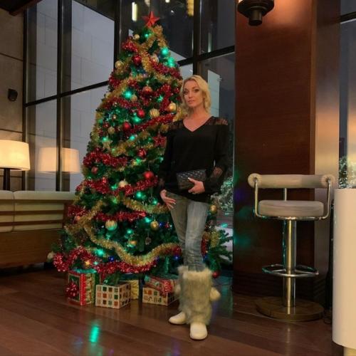 Анастасия волочкова. Как вы к этой спортсменке относитесь? 04