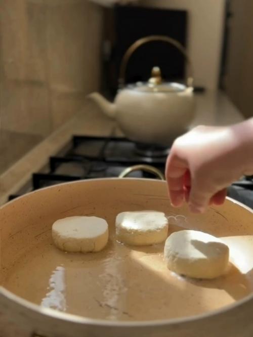 Шикарные пышные сырники, от которых ваши дети точно не смогут оторваться! 01