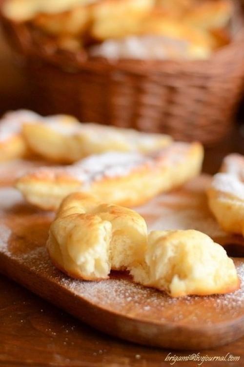 Вергуны.   Это, пожалуй, самые первые в жизни пончики. 01