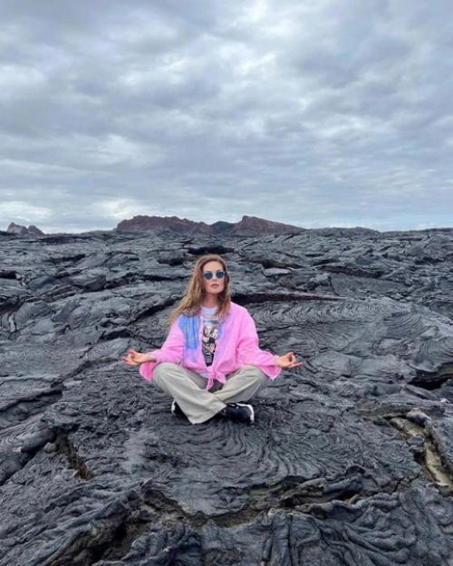 Выглядит она просто безупречно. 03