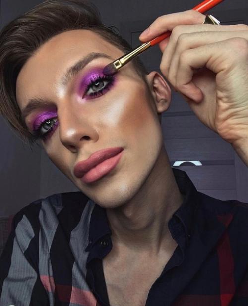 Этот парень визажист и блогер - Андрей Петров. 03