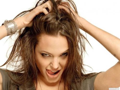 Что делать, если волосы электризуются. Что делать, если волосы электризуются.