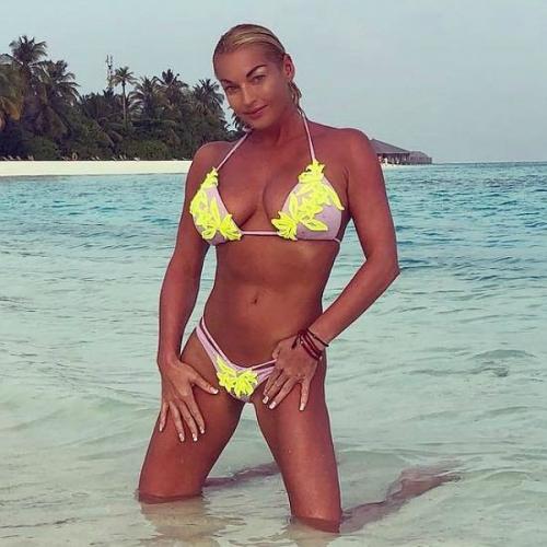 Анастасия волочкова. Как вы к этой спортсменке относитесь? 03