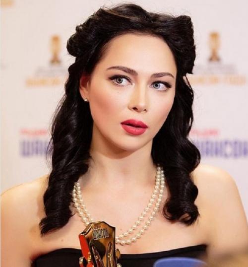 Настасья самбурская не намерена растрачивать себя на бедных мужчин. 01 Настасья самбурская не намерена растрачивать себя на бедных мужчин. 01