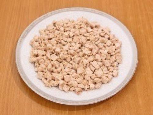 Салат Новогодний. 500 г Филе индейки (или куриного). 01 Салат Новогодний. 500 г Филе индейки (или куриного). 01