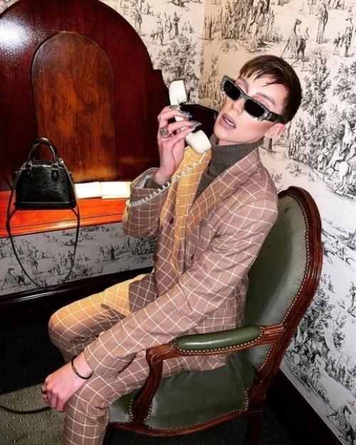 Этот парень визажист и блогер - Андрей Петров. 02