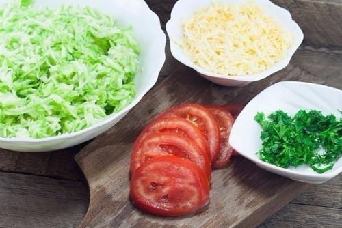 Пирог из кабачка диетический. Диетический пирог из кабачков.