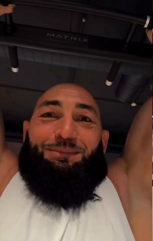 Слишком мощная страховка.

