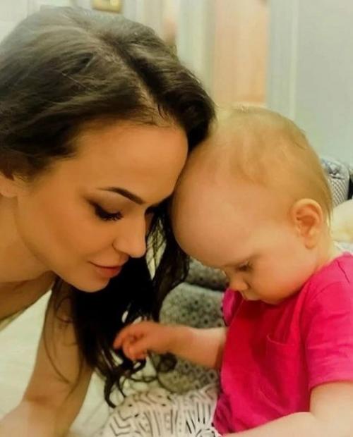 Стало известно за кого вышла замуж звезда сериала Маргоша Мария Берсенева. 03