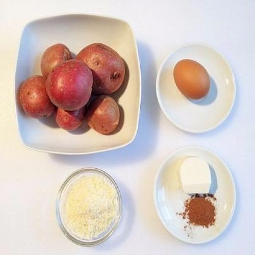 Картофельные Завитки.   И вновь французская кухня удивляет нас своими простыми и в тоже время великолепнейшими рецептами. 01