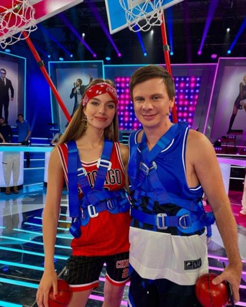 Телеведущий Дмитрий комаров с красавицей - женой Александрой! 03