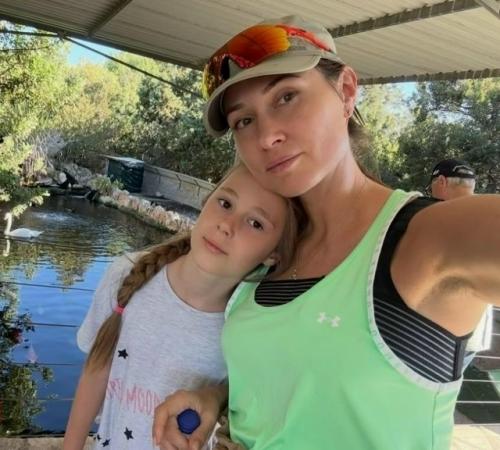 Первый юбилей без папы: Елена товстик откровенно рассказала о семейной боли. 01