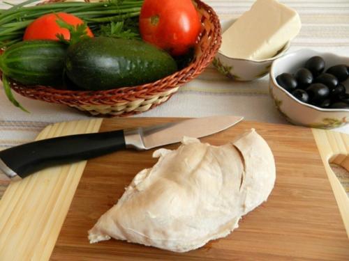 Салат с оливками, курицей и сыром. 01 Салат с оливками, курицей и сыром. 01