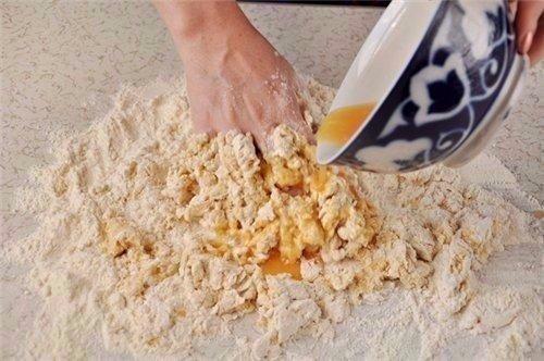 Чак - чак.  Ингредиенты (на одно блюдо размером 24-26 см: 06