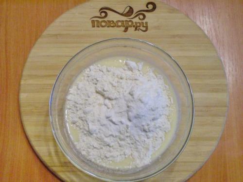 Пирог на скорую руку на кефире. 03