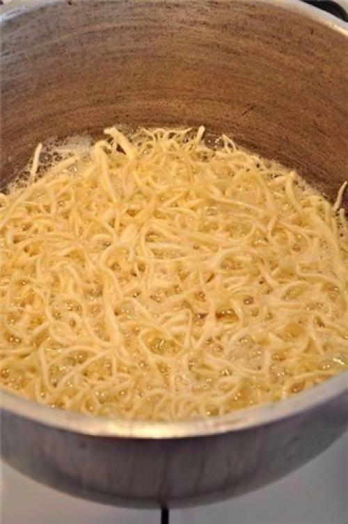 Чак - чак.  Ингредиенты (на одно блюдо размером 24-26 см: 05