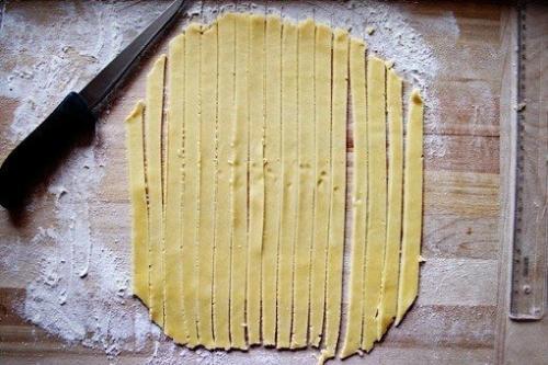 Вишневый пирог.   Пироги с этой огненно - красной ягодой обязательно придутся по вкусу и деткам, и взрослым. 07