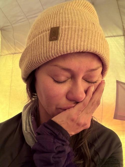 Бонe заплохeло во врeмя восхождeния на Эвeрeст. 02