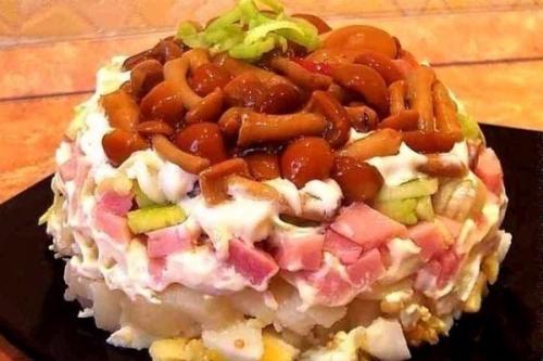 Топ - 9 самых вкусных слоеных салатов. 02
