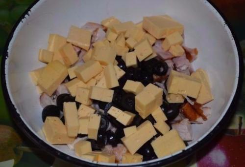 Салат с курицей, овощами и кунжутом. 01 Салат с курицей, овощами и кунжутом. 01