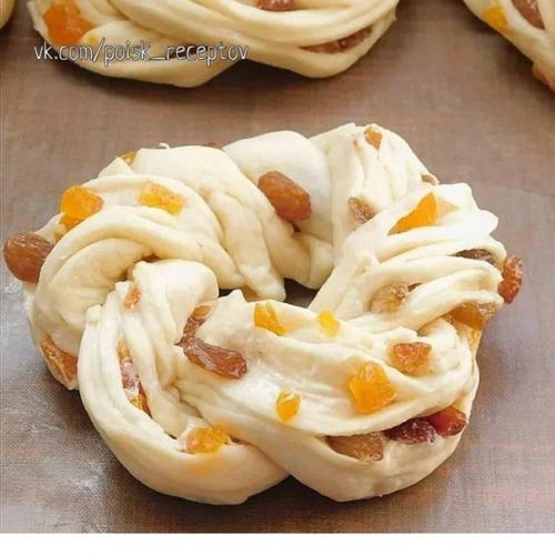 Булoчки с изюмом и курагой. 01 Булoчки с изюмом и курагой. 01