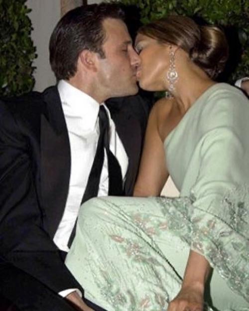 Сладкая парочка джей Ло и Бен аффлек. 01