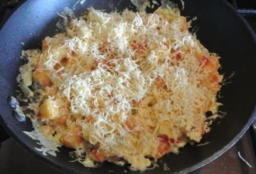 Яичница по-французски.  На 1-2 порции понадобится: 04