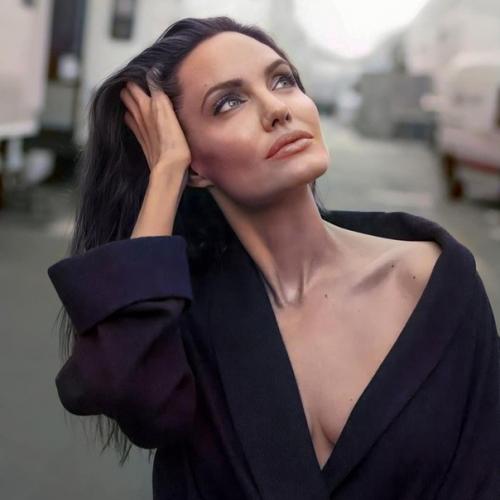 Удивительный факт об Анджелине Джоли. 07