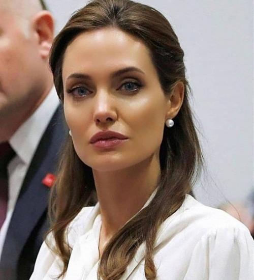 Удивительный факт об Анджелине Джоли. 05