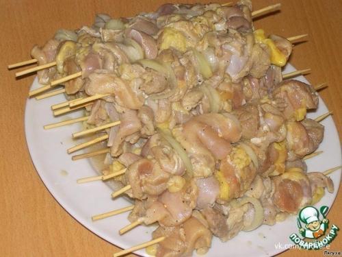 Куриный шашлык с картошкой в духовке.

