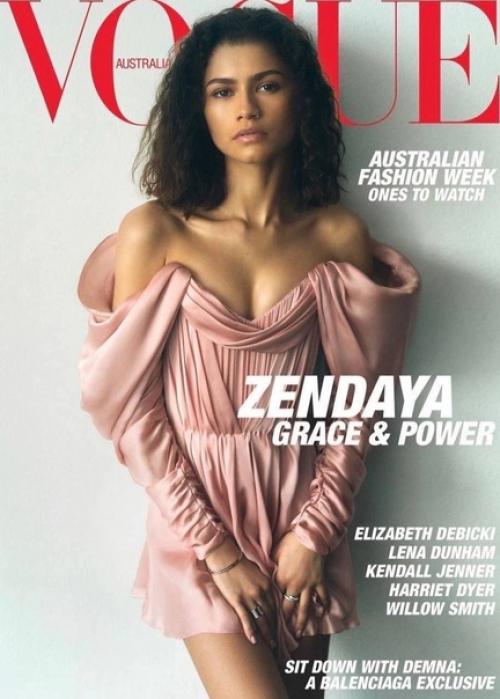 Зендая отпахала все премьеры на шпильках, теперь можно и для Vogue посниматься! 05