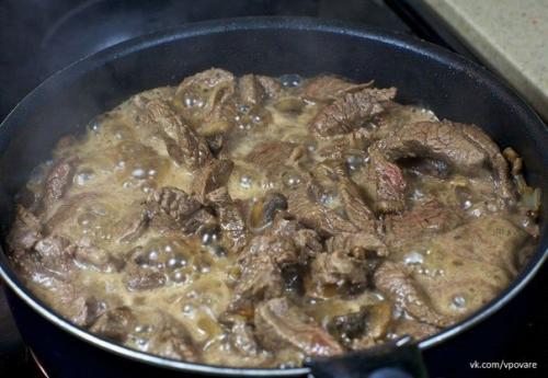 Бефстроганов с грибами и сливками. 05 Бефстроганов с грибами и сливками. 05