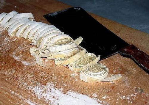 Как сделать домашнюю лапшу: 3 варианта на выбор! 01 Как сделать домашнюю лапшу: 3 варианта на выбор! 01