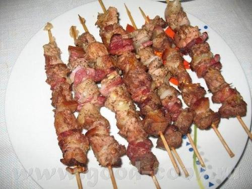 Мы готовим дома шашлык в банке. 04