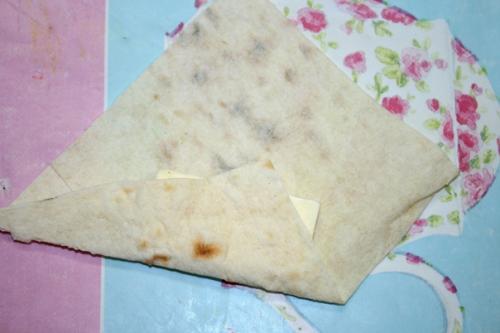 Лаваш, жареный с сыром. 05