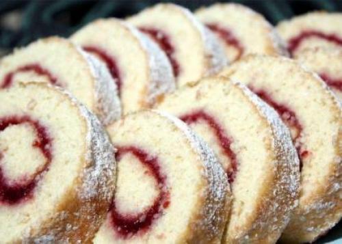 Рецепты быстрых рулетиков к чаю. 04