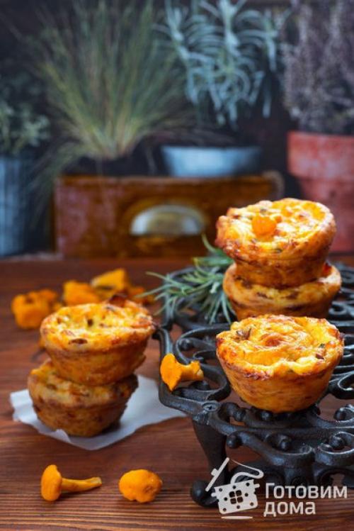 Творожные булочки с курицей и лисичками. Творожные булочки с курицей и лисичками.