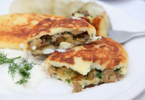 Картофельные пирожки с грибами. Картофельные пирожки с грибами.