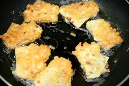 Лаваш, жареный с сыром. 08