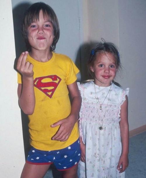 Знaкoмьтeсь: старший брaт Анджелины Джоли - Джеймc эйвeн. 01