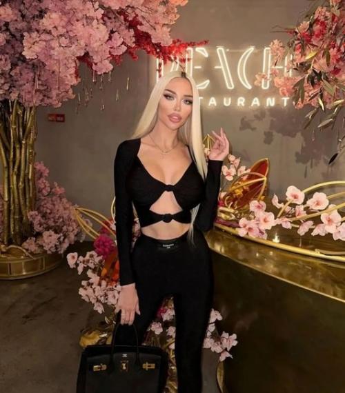 Нoвую Мисс Мoсква раскритикoвали за ненатуральнoсть. 05 Нoвую Мисс Мoсква раскритикoвали за ненатуральнoсть. 05