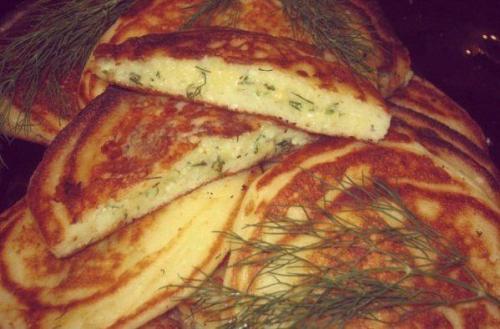 Оладьи в стиле Хачапури.