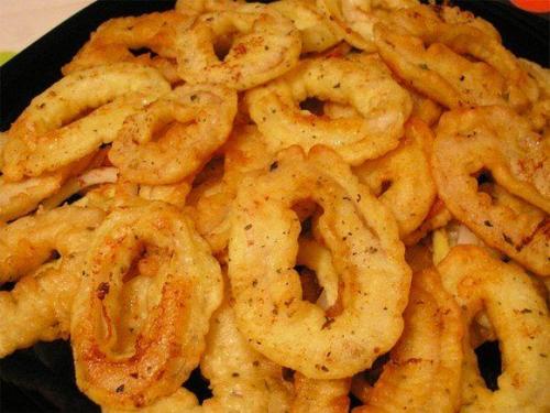 Кальмары в кляре. Кальмары в кляре.