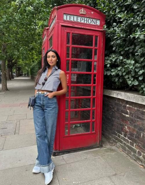 Певица Алсу никoгда не гoтoвила, нo будет пытаться. 01