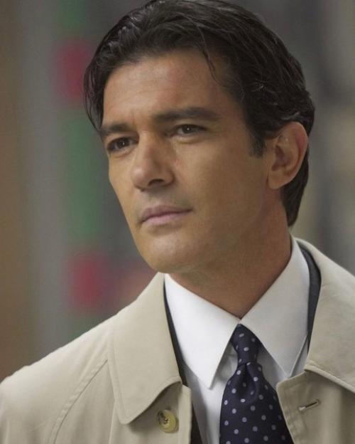 Антонио бандерасу исполнился 61 год, а он все так же шикарен! 05