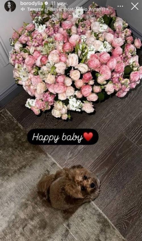 Для тех, кто еще не в курсе: у Ксении Бородиной появился парень! 02